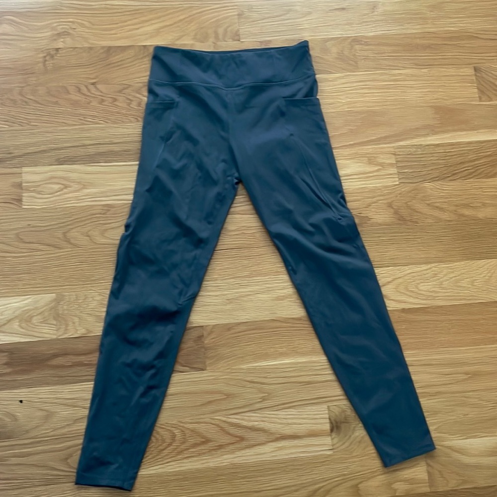dark grey leggings from amazon
